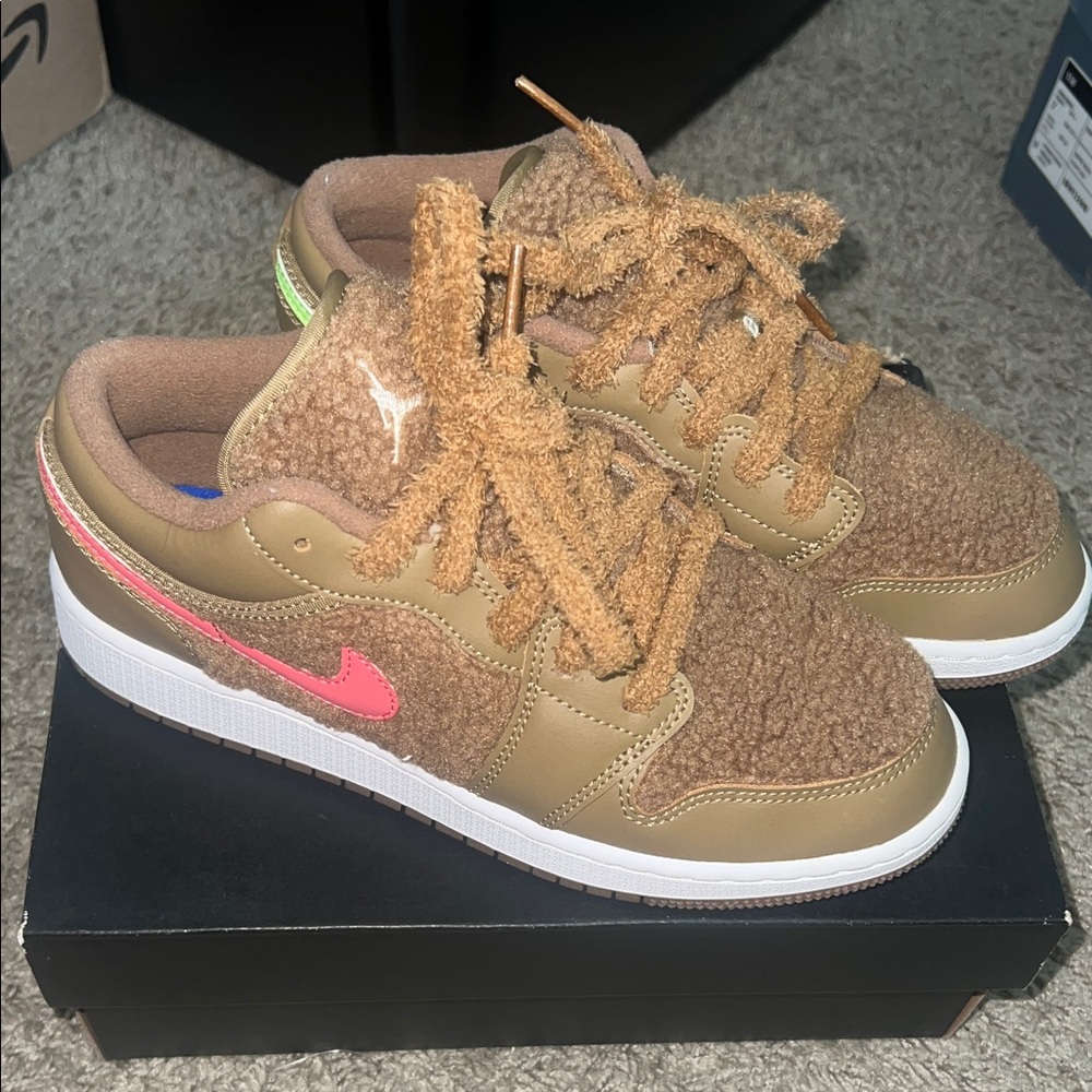 Air Jordan 1 Low UTL (GS)